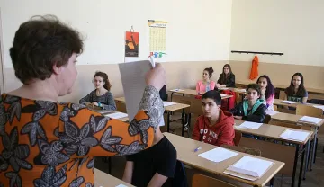 Михаил Вешим се падна на миниматурата