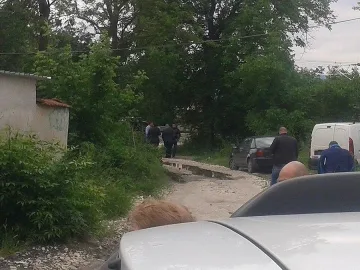 Разстреляха родителите на полицай