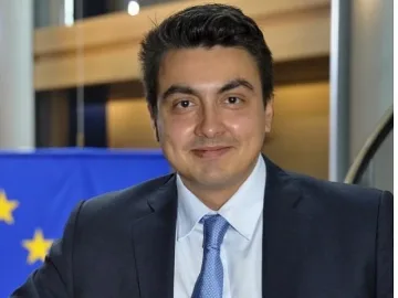  Неков ще посети Гугъл и Интел в САЩ