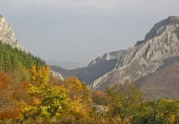 Семейство с бебе се изгуби във Врачанския Балкан
