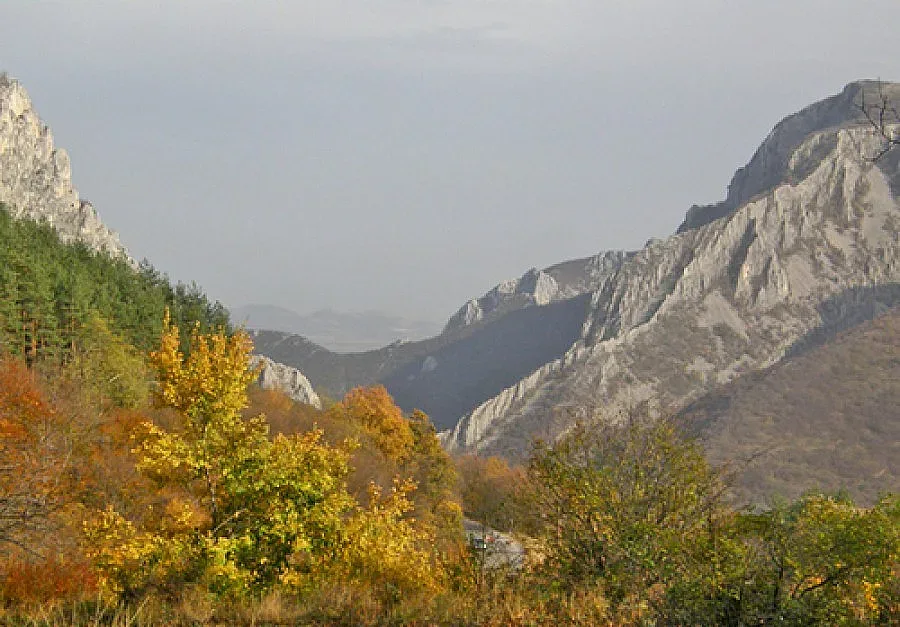 Семейство с бебе се изгуби във Врачанския Балкан