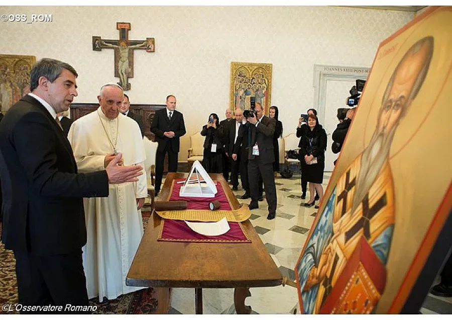 Папата към президента: Обикновеният човек е важен