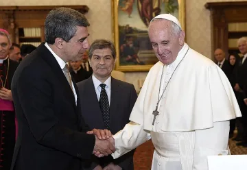 Папа Франциск прие Плевнелиев