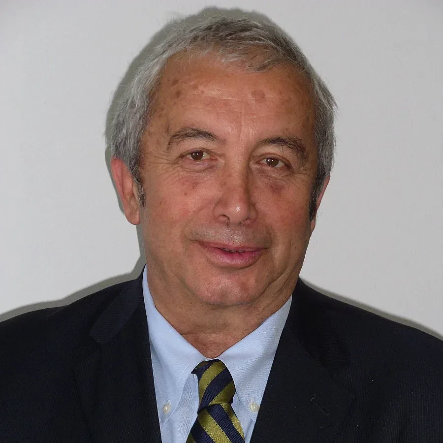 Държавата да разбере мечтите на младите