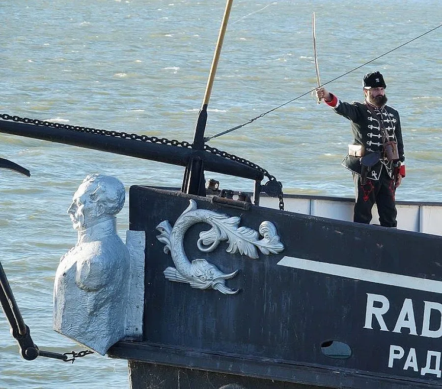 Ботев и четниците му завземат Алма матер