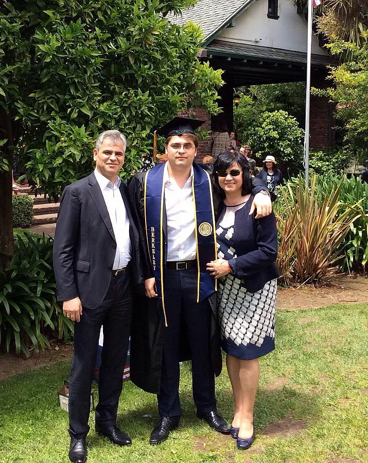 Нинова посвети успеха на сина си на родните учители