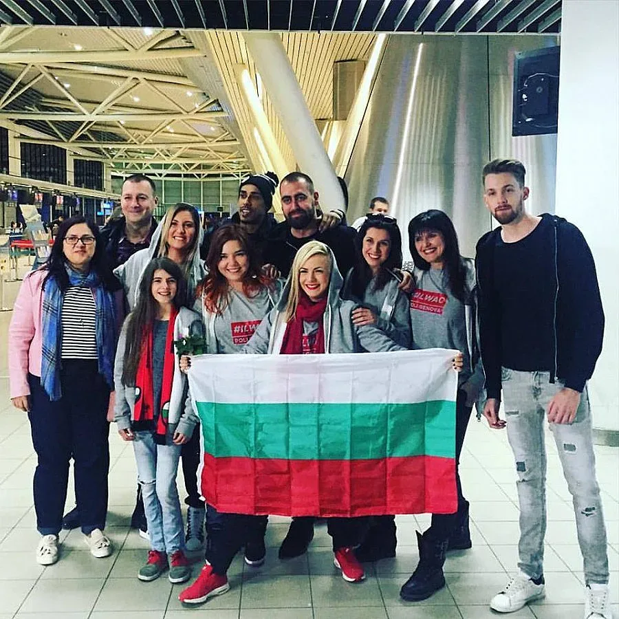 Поли Генова с видео до парламента за вота в чужбина