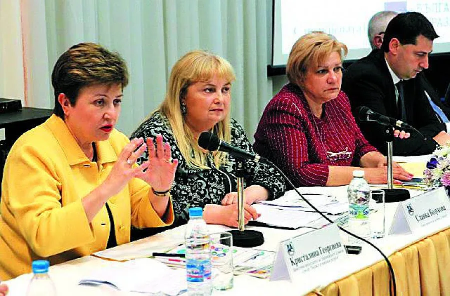 Енергийната ефективност е шанс за пари от "Юнкер"