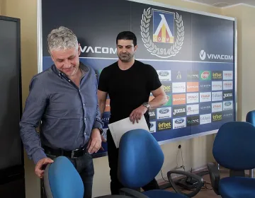 "Левски" сменя Стойчо с Люпко