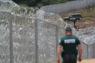 Отпуснаха още 6,2 млн. за оградата по границата