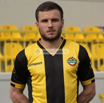 Гаф с виза остави Ощипко без работа