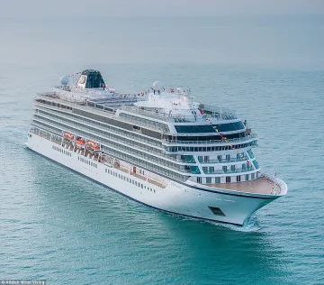 $45 000 билетът за първия околосветски круиз