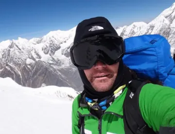 Д-р Скатов атакува Дхаулагири в неделя