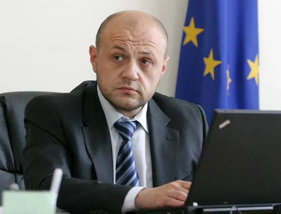 Томислав Дончев фаворит на ГЕРБ, ПФ и РБ