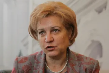 Не може народът да плаща заради партийни игри