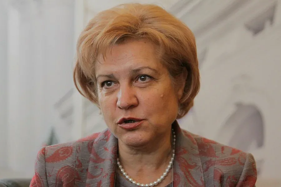 Не може народът да плаща заради партийни игри