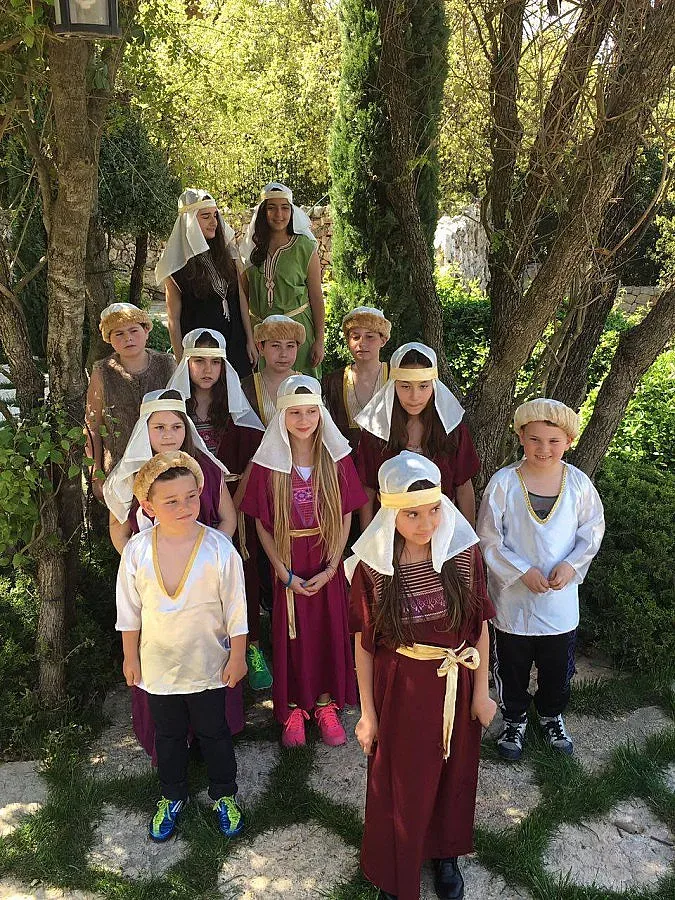 България с 800 посланици в Ливан