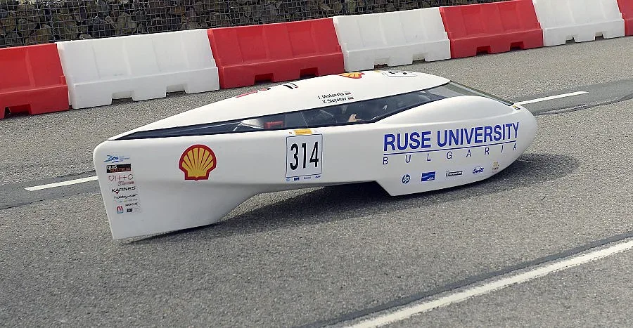 Олекотен болид от Русе в Лондон