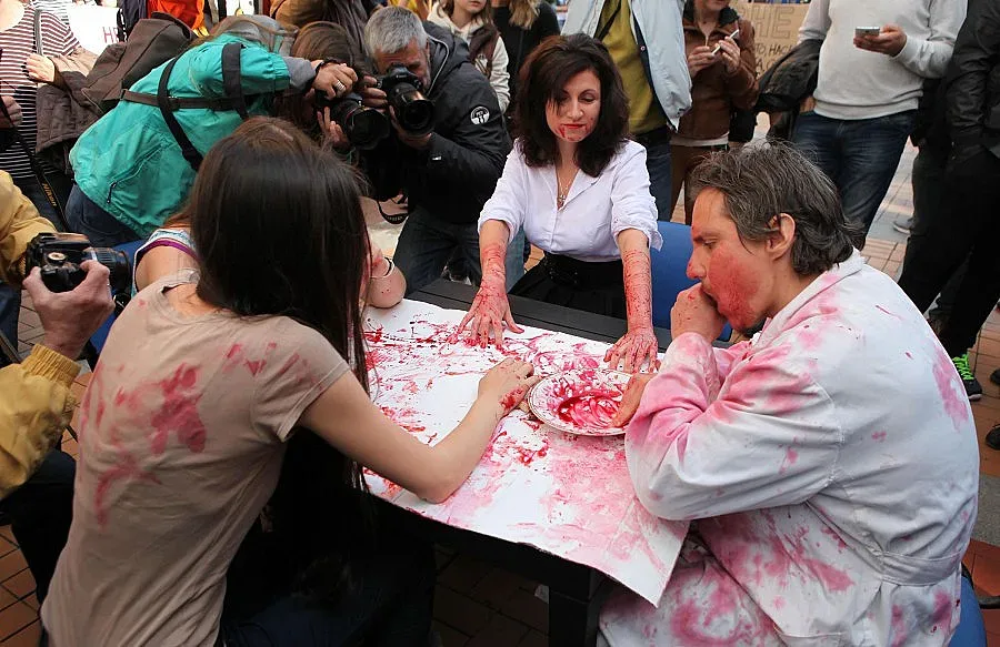 Веган: Трябва да знаем за ада в кланиците