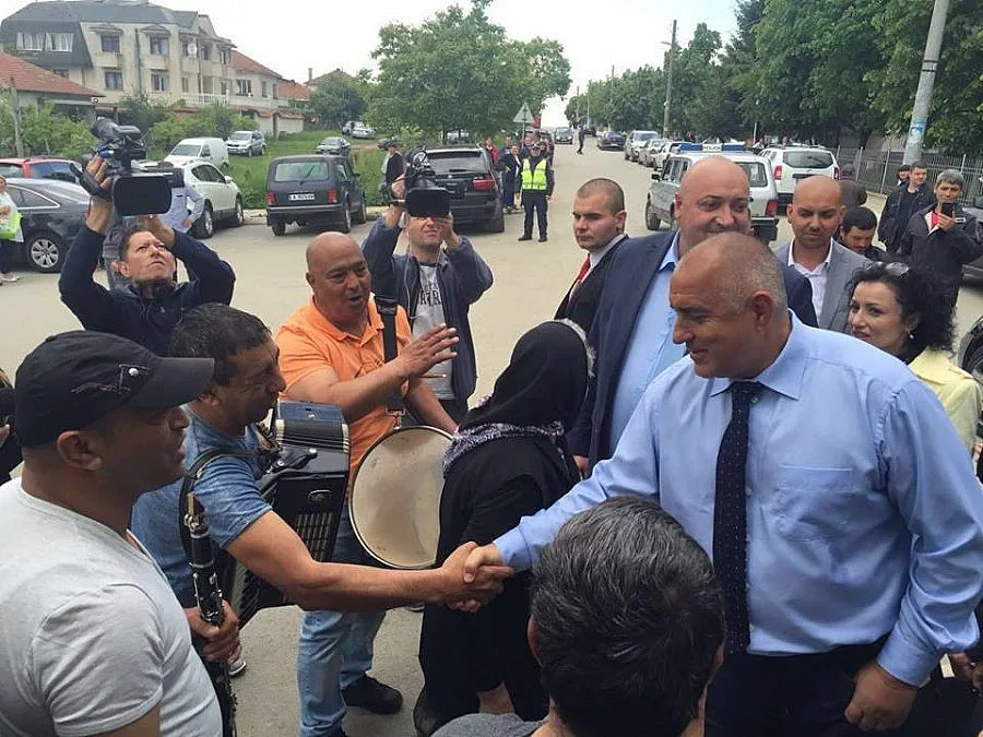 Кабинетът предлага секции в чужбина (ОБЗОР)