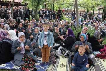 Над 3 000 на мевлид в Дървената джамия в Подкова