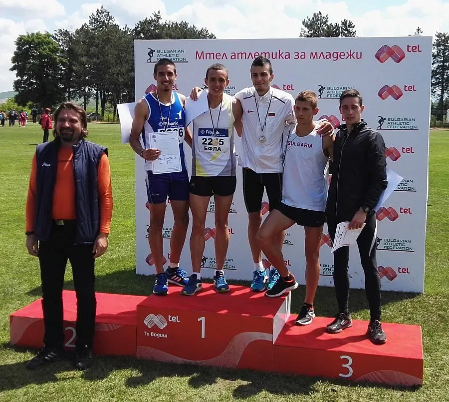 Делибашев и Георгиева с победи в Луковит