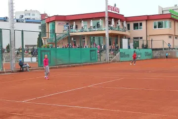 Оспорвани битки на Champions Bowl в ТК „ДЕМА”