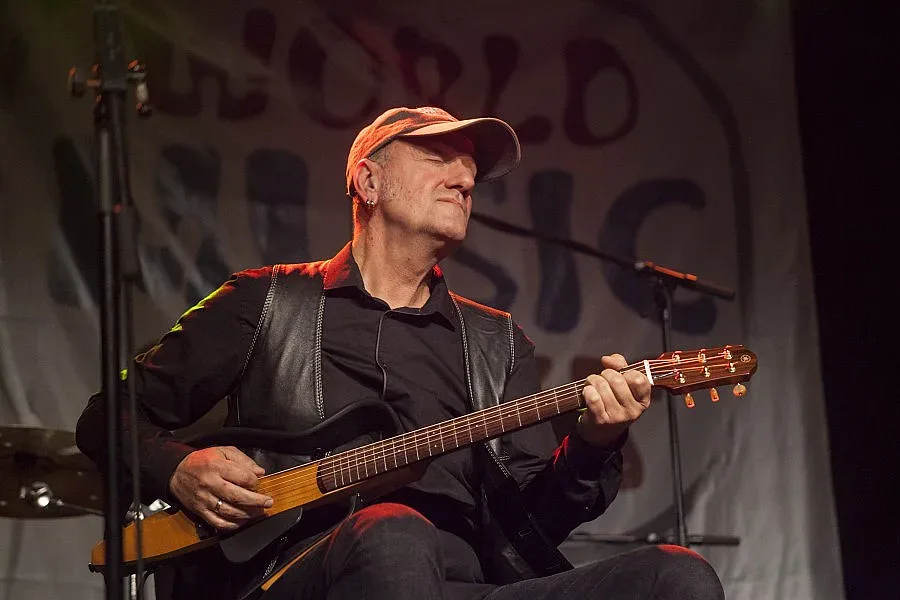 Повелителите на струните 