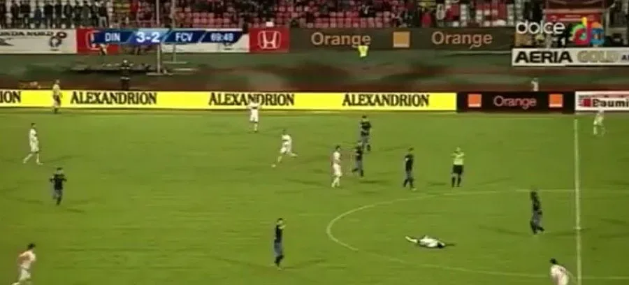 Футболист почина по време на мач в Румъния (ВИДЕО)