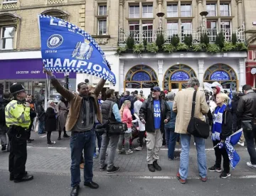 Истерия за татуси на "Лестър"