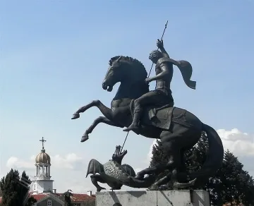 5-метрова скулптура на Св. Георги откриха в Поморие