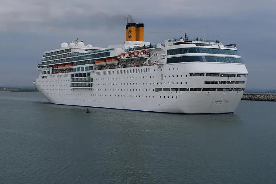 "Costa neo Romantica" откри круизния сезон в Бургас