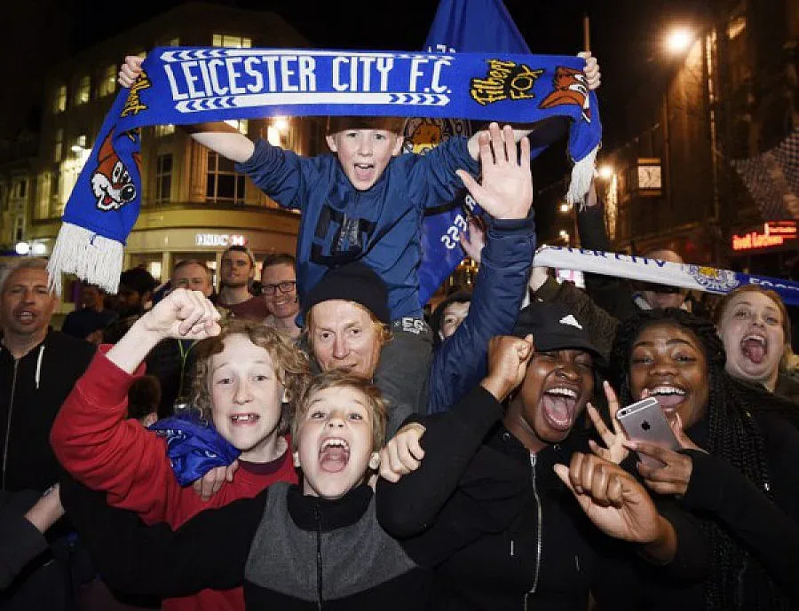 Коли и рицарски звания за "лисиците"