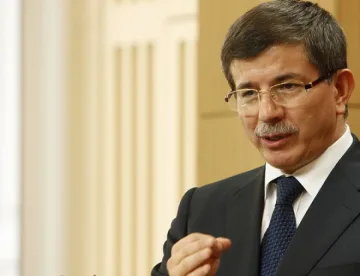 Давутоглу сдава партийния пост