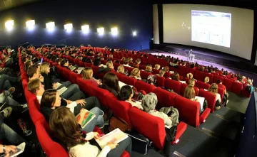 Всеки втори наш студент в Австрия търси стаж в България