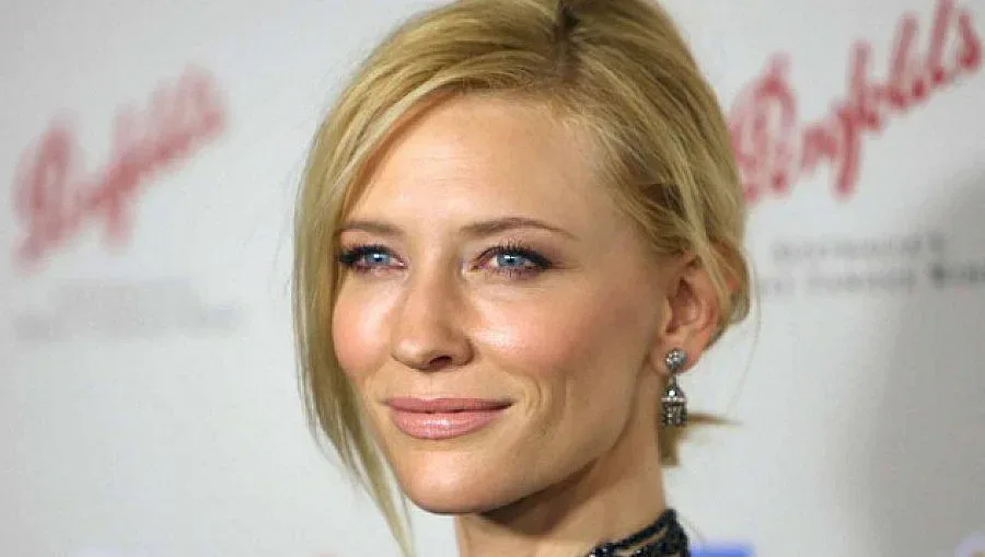 Кейт Бланшет подкрепя бежанците