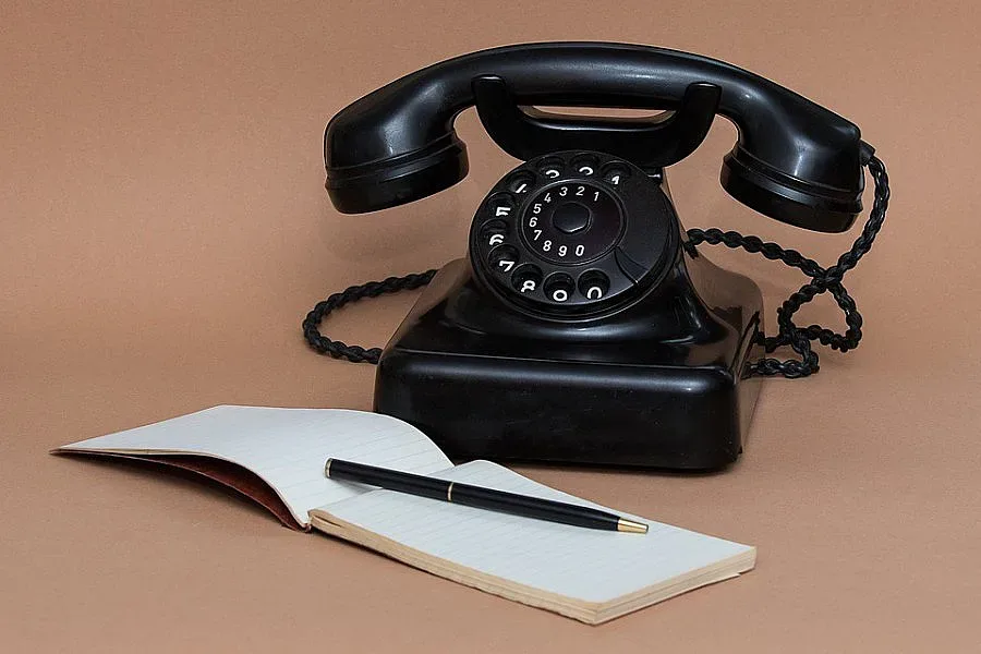 Задържаха жена за ало измами в София