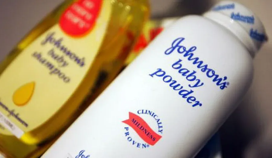 Осъдиха Johnson & Johnson заради причиняване на рак