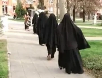 Забрана за бурките се готви и в Шумен