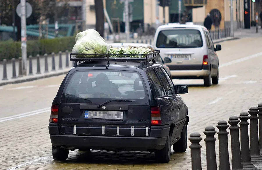 Затягат контрола върху търговците