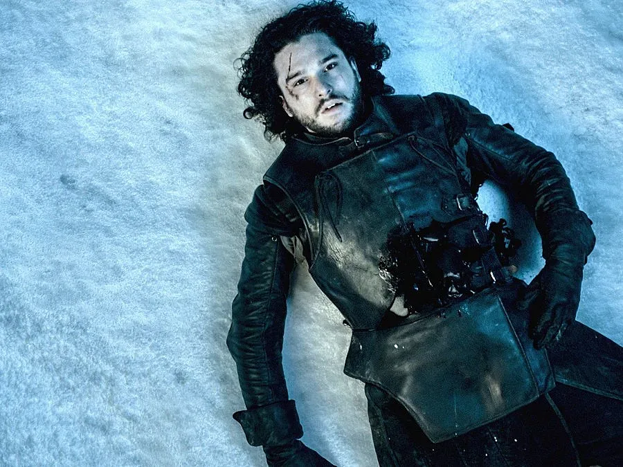 Джон Сноу възкръсна