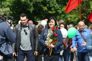 Нинова: Никога не се предавайте!
