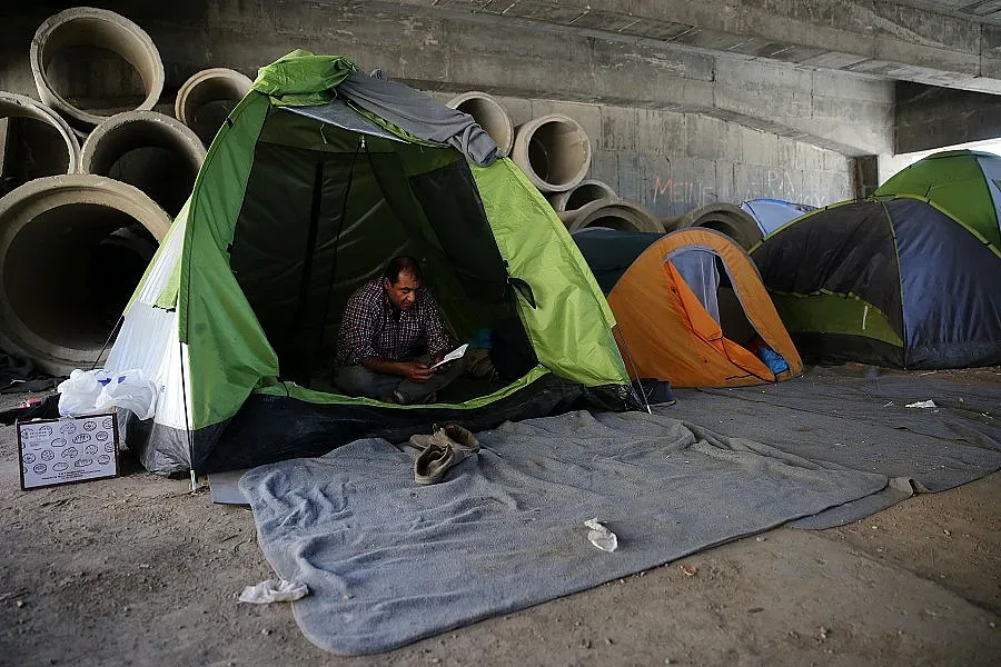 Берлин реже помощите за мигрантите от ЕС (ОБЗОР)