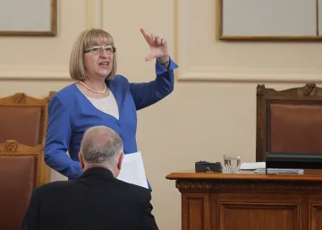 Референдумът заедно с президентския вот