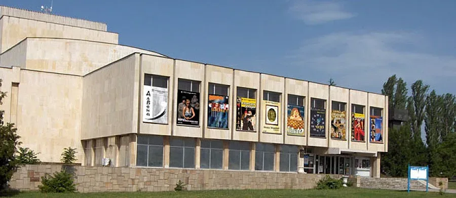 Изплатиха 30 хил. лв. на артисти в Кърджали