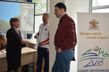 СОС с 400 000 лв. за софийските клубове