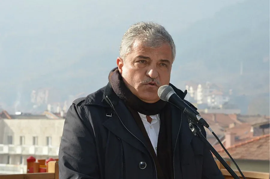 Нинова може да обедини млади и стари в БСП