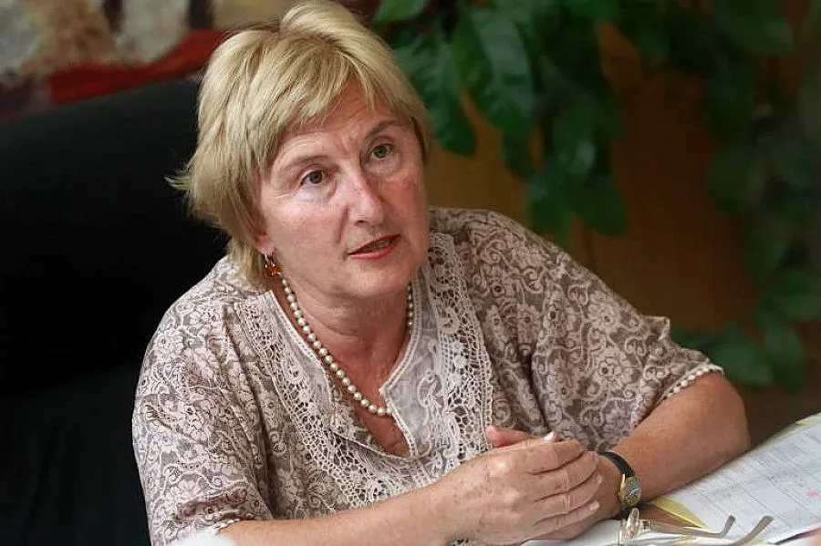 Ще глобяваме продавачи на свещи край храмовете