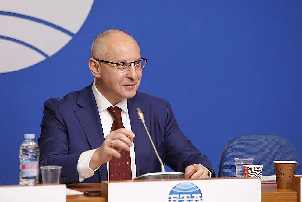 Станишев се завръща в битката за БСП