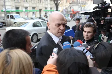 Референдумът на Слави мина на комисия в НС